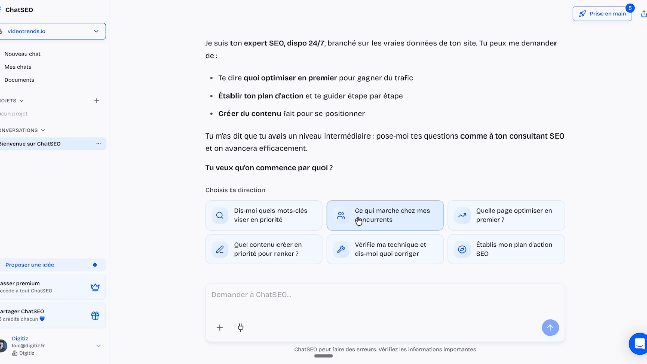 Interface de chat de ChatSEO avec les suggestions de départ