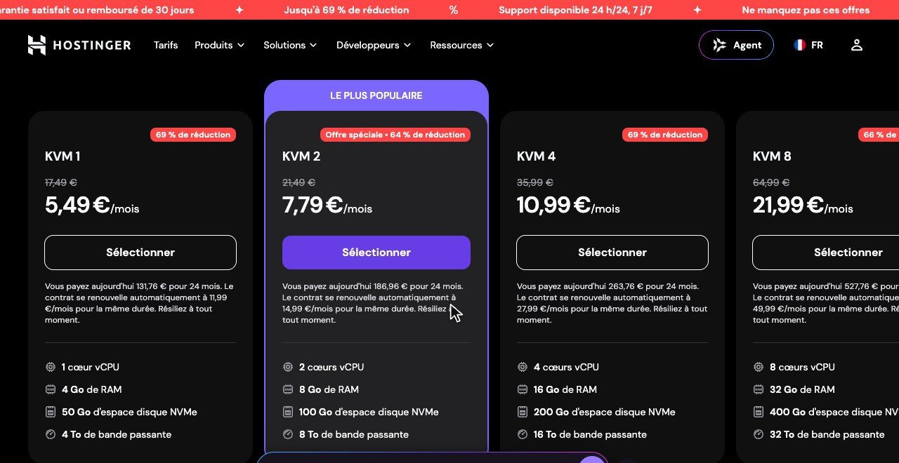 Les quatre offres VPS KVM de Hostinger avec leurs prix, processeurs et mémoire