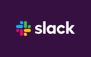 Logo Slack sur fond aubergine